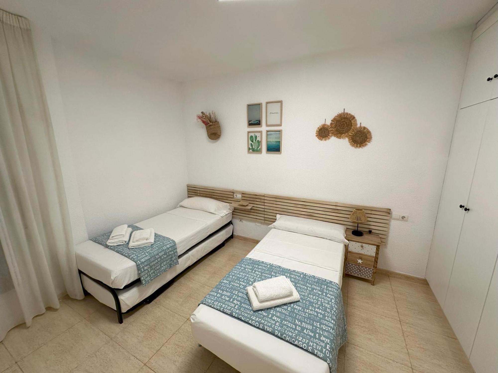 Alicante Beach And Center Ngoại thất bức ảnh